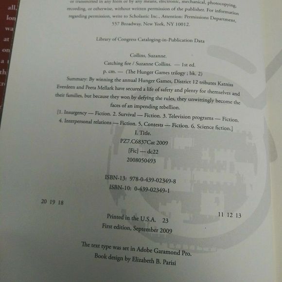 Catching Fire Suzanne Collins First Edition Hardcover Book with Dust Jacket 2009 - Picture 6 of 6